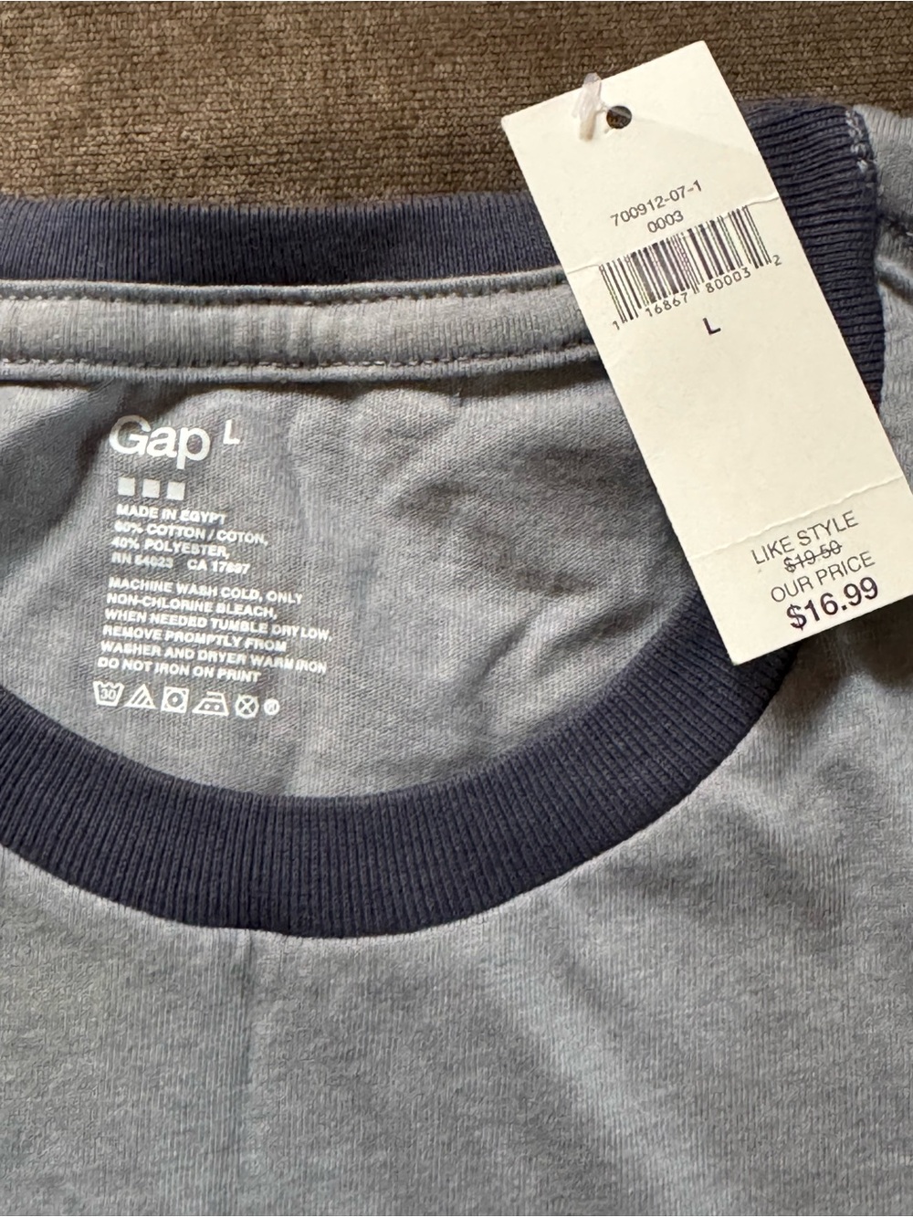 GAP Men’s Crewneck Tee in Light Gray with Navy Collar